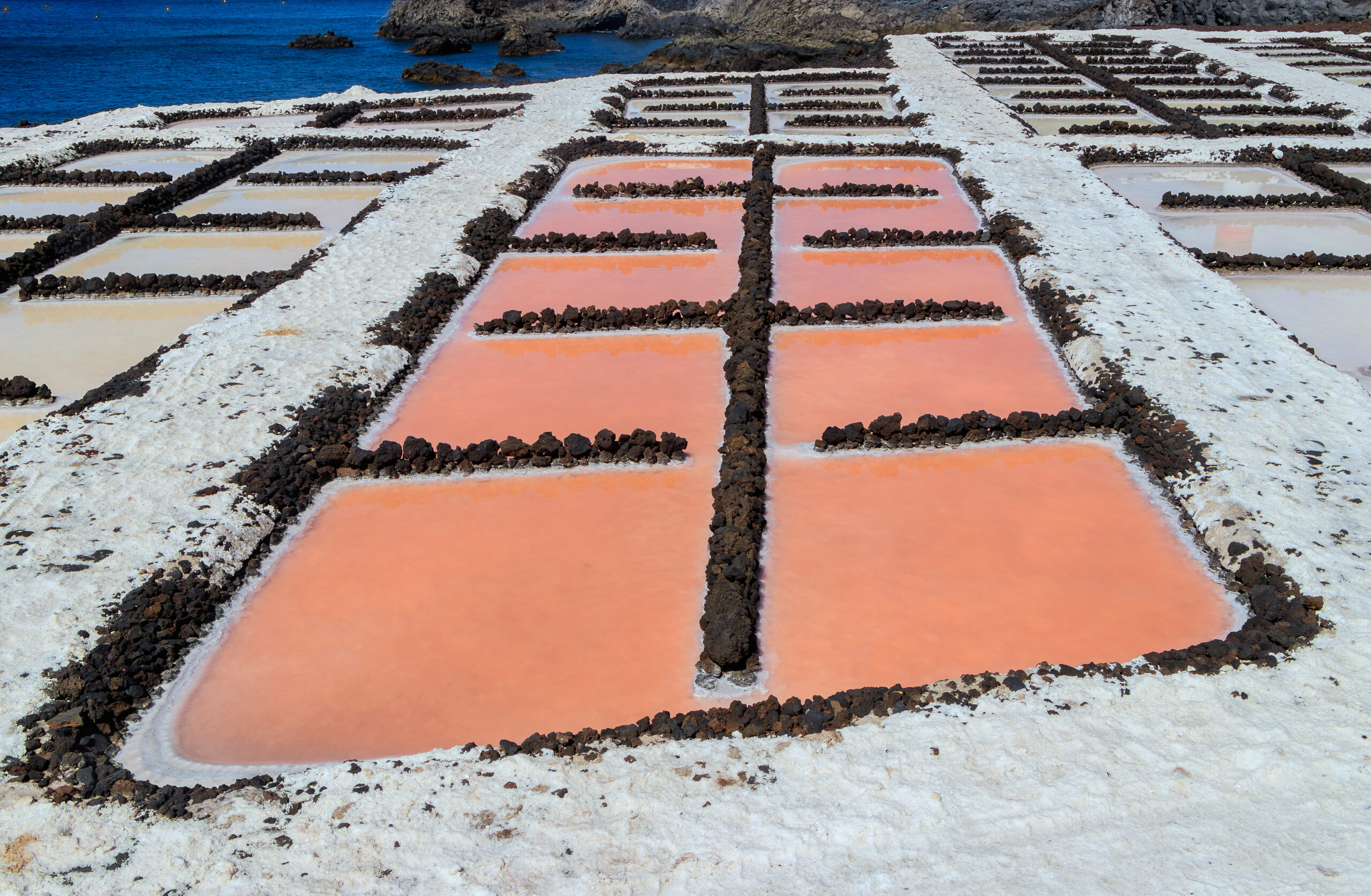 Salinen und Leuchtturm von Fuencaliente auf La Palma