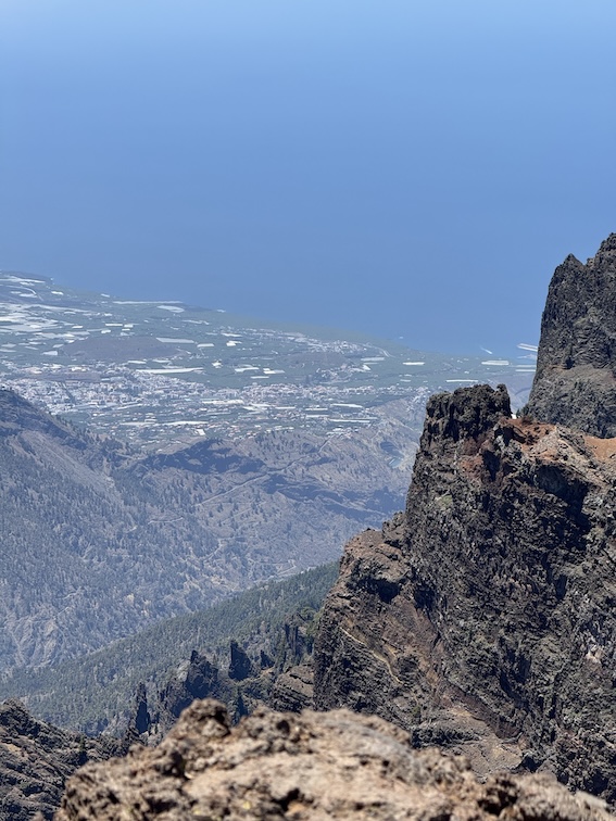 Caldera de Taburiente vom Roque-Bergrücken aus betrachtet